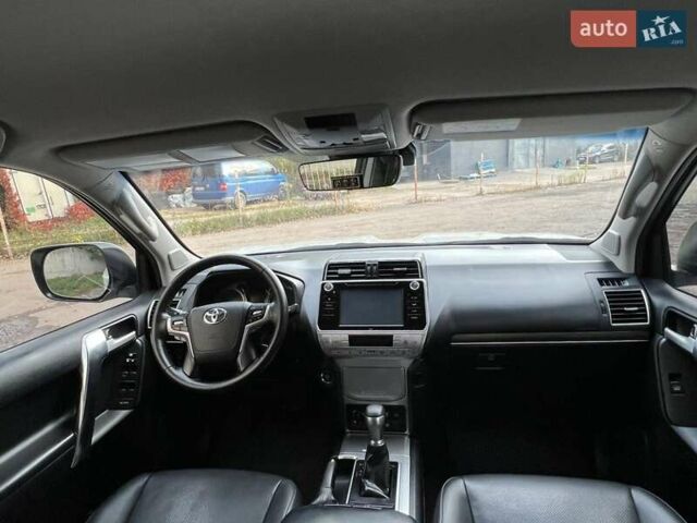 Белый Тойота Ленд Крузер Прадо, объемом двигателя 3.96 л и пробегом 103 тыс. км за 39500 $, фото 32 на Automoto.ua