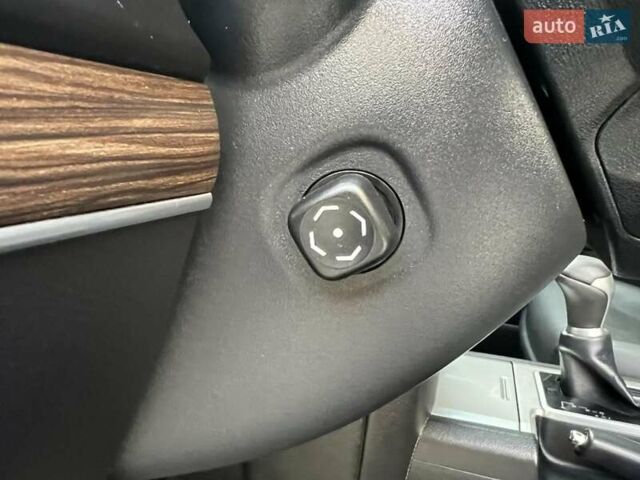 Белый Тойота Ленд Крузер Прадо, объемом двигателя 3.96 л и пробегом 103 тыс. км за 39500 $, фото 21 на Automoto.ua