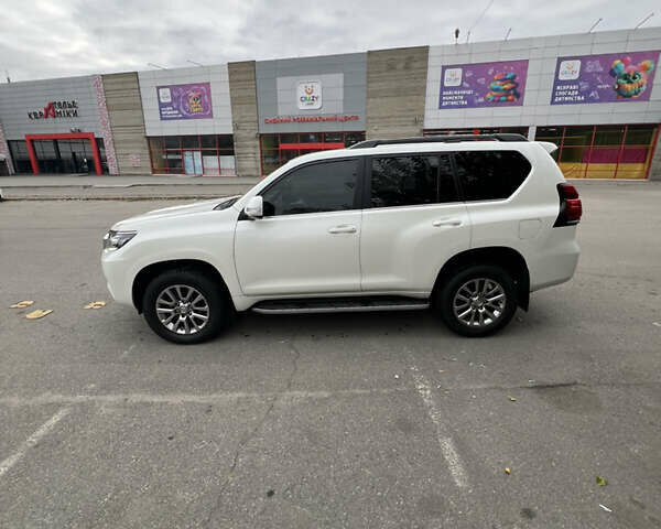 Білий Тойота Ленд Крузер Прадо, об'ємом двигуна 2.75 л та пробігом 243 тис. км за 38000 $, фото 6 на Automoto.ua