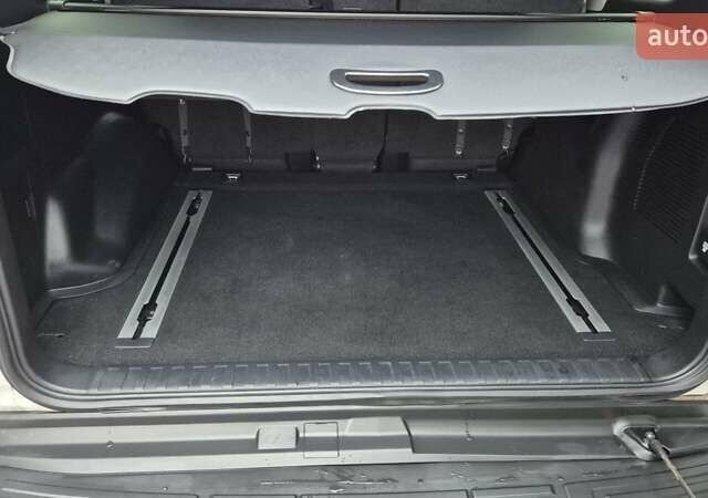 Белый Тойота Ленд Крузер Прадо, объемом двигателя 3.96 л и пробегом 196 тыс. км за 33900 $, фото 10 на Automoto.ua