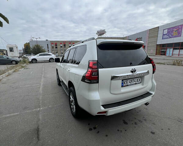 Білий Тойота Ленд Крузер Прадо, об'ємом двигуна 2.75 л та пробігом 243 тис. км за 38000 $, фото 7 на Automoto.ua