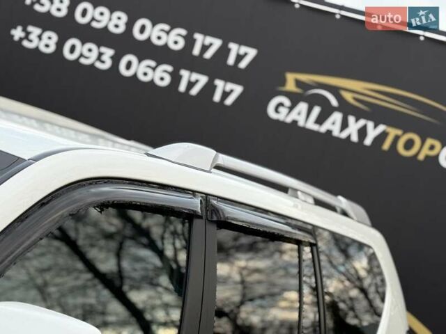 Белый Тойота Ленд Крузер Прадо, объемом двигателя 4 л и пробегом 79 тыс. км за 38700 $, фото 31 на Automoto.ua