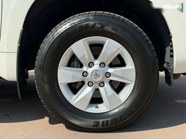 Белый Тойота Ленд Крузер Прадо, объемом двигателя 4 л и пробегом 119 тыс. км за 34950 $, фото 19 на Automoto.ua