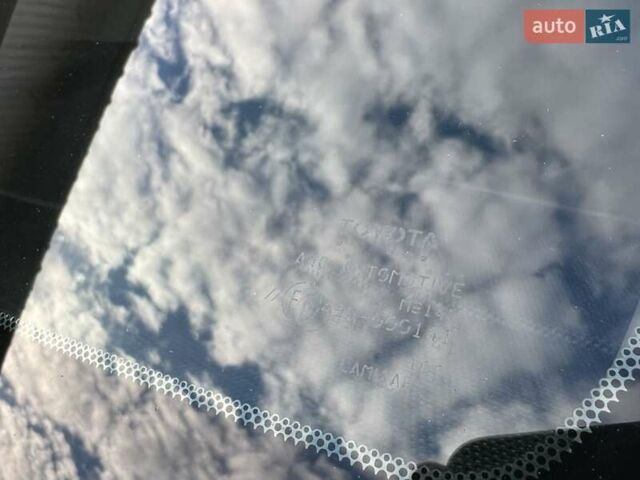 Белый Тойота Ленд Крузер Прадо, объемом двигателя 3.96 л и пробегом 103 тыс. км за 39500 $, фото 12 на Automoto.ua