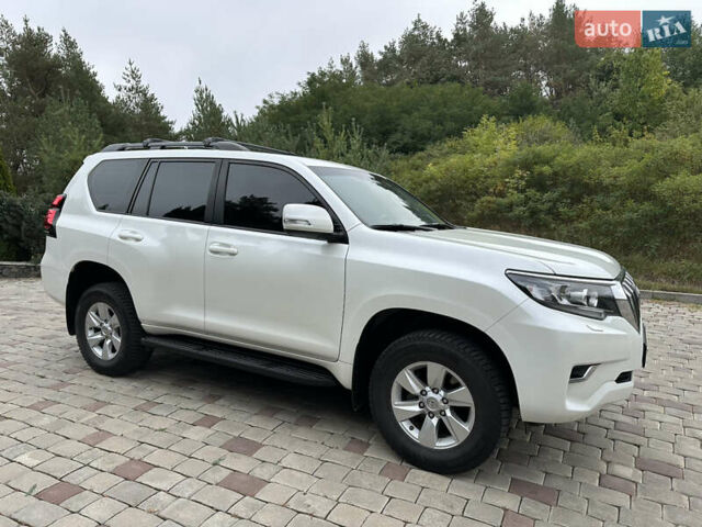 Белый Тойота Ленд Крузер Прадо, объемом двигателя 3.96 л и пробегом 131 тыс. км за 39900 $, фото 12 на Automoto.ua
