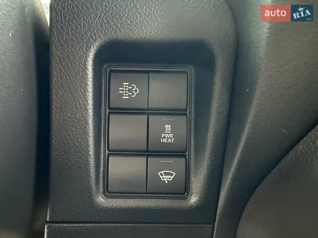 Белый Тойота Ленд Крузер Прадо, объемом двигателя 2.76 л и пробегом 141 тыс. км за 38500 $, фото 48 на Automoto.ua