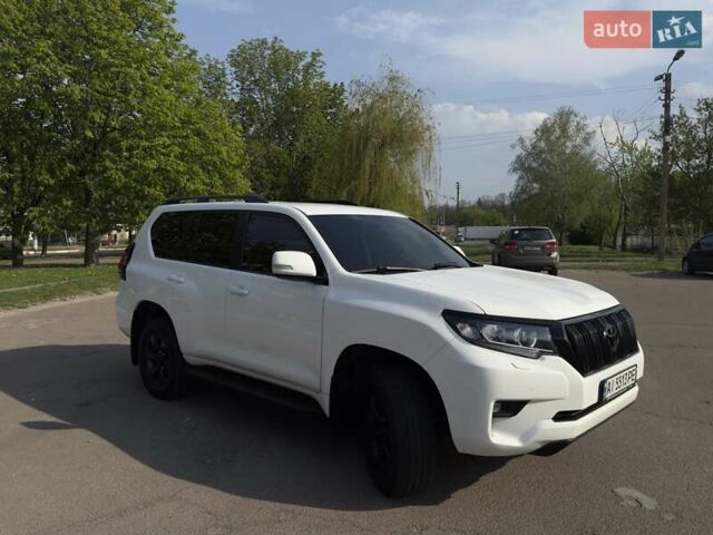 Белый Тойота Ленд Крузер Прадо, объемом двигателя 3.96 л и пробегом 154 тыс. км за 37500 $, фото 2 на Automoto.ua