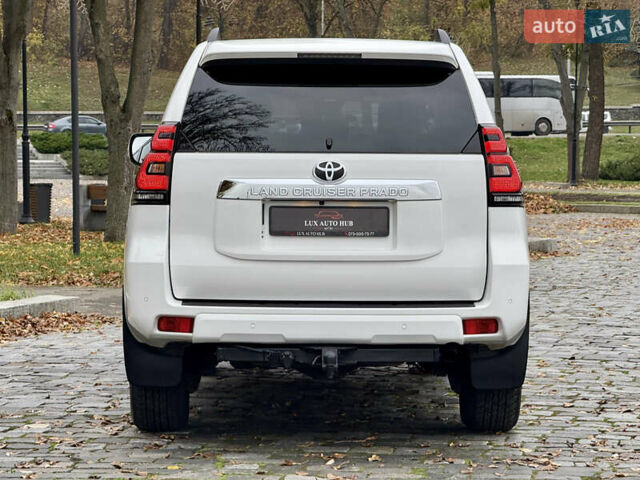 Белый Тойота Ленд Крузер Прадо, объемом двигателя 3.96 л и пробегом 50 тыс. км за 41999 $, фото 72 на Automoto.ua