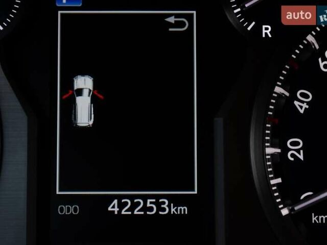 Белый Тойота Ленд Крузер Прадо, объемом двигателя 3.96 л и пробегом 42 тыс. км за 46500 $, фото 41 на Automoto.ua