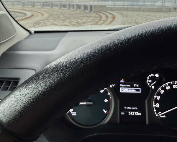 Белый Тойота Ленд Крузер Прадо, объемом двигателя 3.96 л и пробегом 50 тыс. км за 41999 $, фото 145 на Automoto.ua