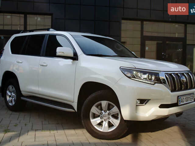 Белый Тойота Ленд Крузер Прадо, объемом двигателя 3.96 л и пробегом 42 тыс. км за 46500 $, фото 1 на Automoto.ua