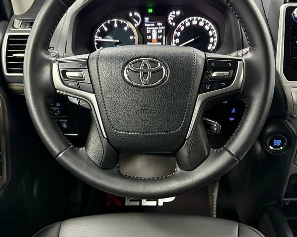 Білий Тойота Ленд Крузер Прадо, об'ємом двигуна 2.76 л та пробігом 139 тис. км за 43000 $, фото 28 на Automoto.ua