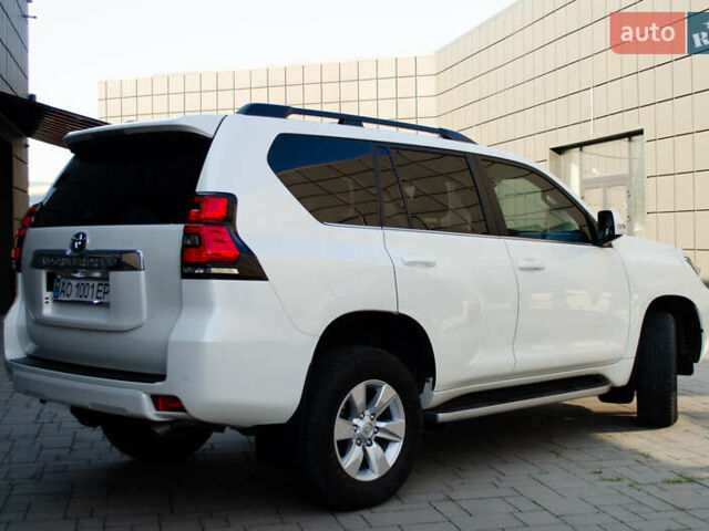 Белый Тойота Ленд Крузер Прадо, объемом двигателя 3.96 л и пробегом 42 тыс. км за 46500 $, фото 10 на Automoto.ua