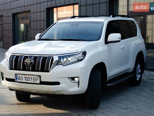 Белый Тойота Ленд Крузер Прадо, объемом двигателя 3.96 л и пробегом 42 тыс. км за 46500 $, фото 19 на Automoto.ua