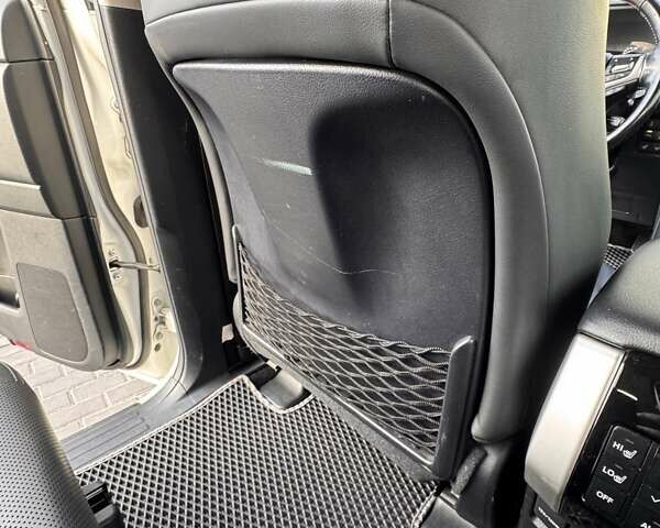 Белый Тойота Ленд Крузер Прадо, объемом двигателя 2.76 л и пробегом 130 тыс. км за 49599 $, фото 16 на Automoto.ua