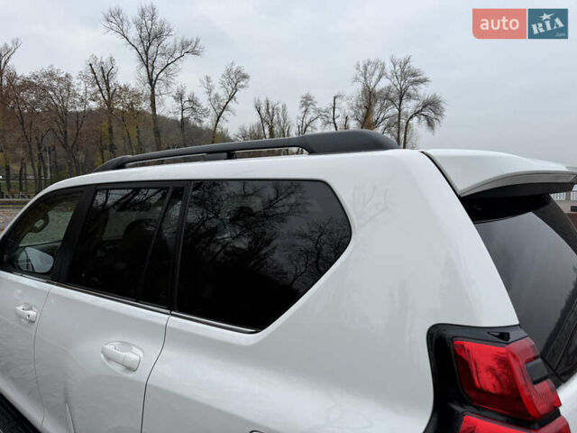 Белый Тойота Ленд Крузер Прадо, объемом двигателя 3.96 л и пробегом 50 тыс. км за 41999 $, фото 53 на Automoto.ua