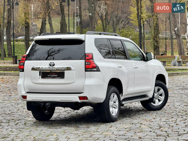 Белый Тойота Ленд Крузер Прадо, объемом двигателя 3.96 л и пробегом 50 тыс. км за 41999 $, фото 158 на Automoto.ua