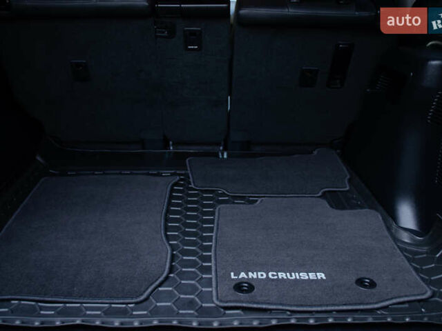 Белый Тойота Ленд Крузер Прадо, объемом двигателя 3.96 л и пробегом 42 тыс. км за 46500 $, фото 63 на Automoto.ua