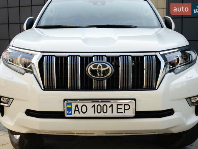 Белый Тойота Ленд Крузер Прадо, объемом двигателя 3.96 л и пробегом 42 тыс. км за 46500 $, фото 22 на Automoto.ua