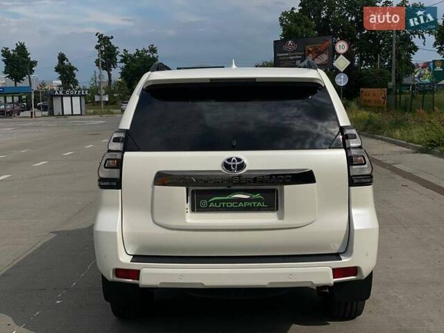 Тойота Ленд Крузер Прадо 2020 в Киеве на Automoto.ua Белый Тойота Ленд Крузер Прадо, объемом двигателя 3.96 л и пробегом 130 тыс. км за 44490 $, фото 10 на Automoto.ua