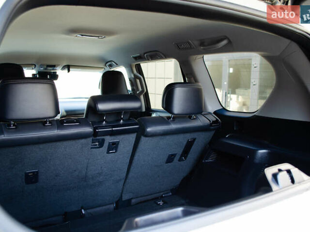 Белый Тойота Ленд Крузер Прадо, объемом двигателя 3.96 л и пробегом 42 тыс. км за 46500 $, фото 60 на Automoto.ua