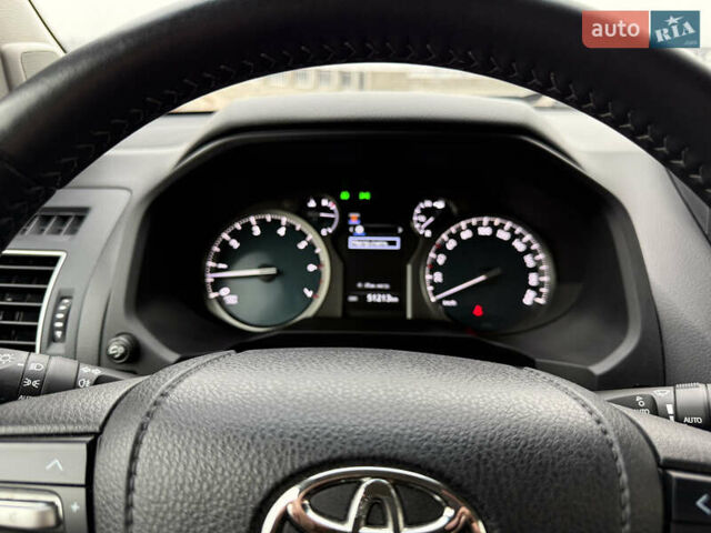 Белый Тойота Ленд Крузер Прадо, объемом двигателя 3.96 л и пробегом 50 тыс. км за 41999 $, фото 141 на Automoto.ua