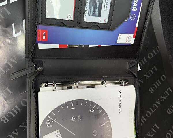 Белый Тойота Ленд Крузер Прадо, объемом двигателя 3.96 л и пробегом 50 тыс. км за 41999 $, фото 9 на Automoto.ua