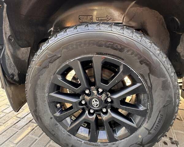 Белый Тойота Ленд Крузер Прадо, объемом двигателя 2.76 л и пробегом 130 тыс. км за 49599 $, фото 12 на Automoto.ua