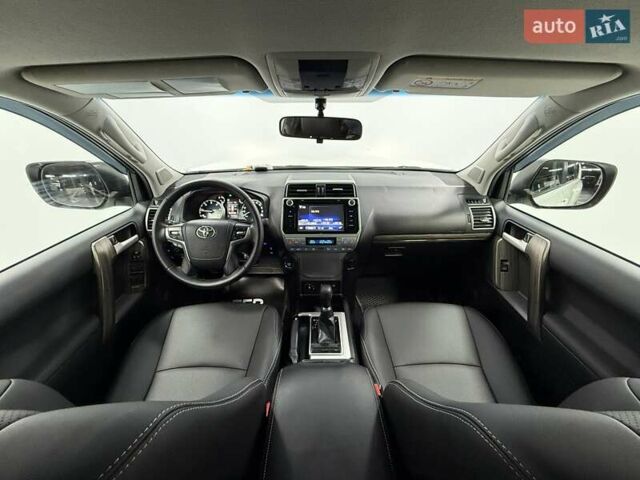 Білий Тойота Ленд Крузер Прадо, об'ємом двигуна 2.76 л та пробігом 139 тис. км за 43000 $, фото 29 на Automoto.ua