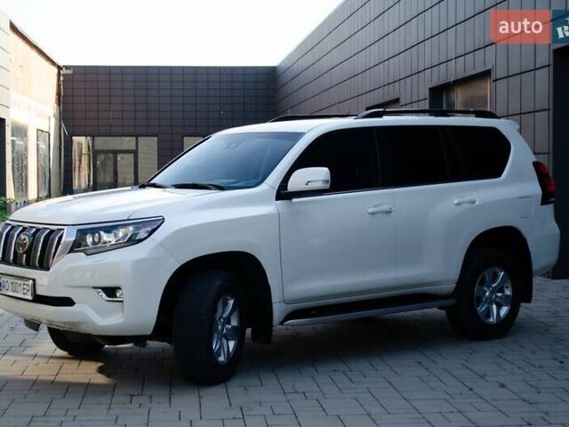 Белый Тойота Ленд Крузер Прадо, объемом двигателя 3.96 л и пробегом 42 тыс. км за 46500 $, фото 16 на Automoto.ua