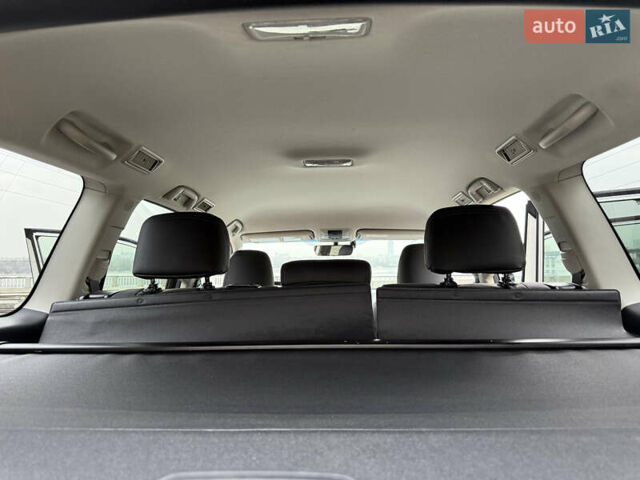 Белый Тойота Ленд Крузер Прадо, объемом двигателя 3.96 л и пробегом 50 тыс. км за 41999 $, фото 106 на Automoto.ua