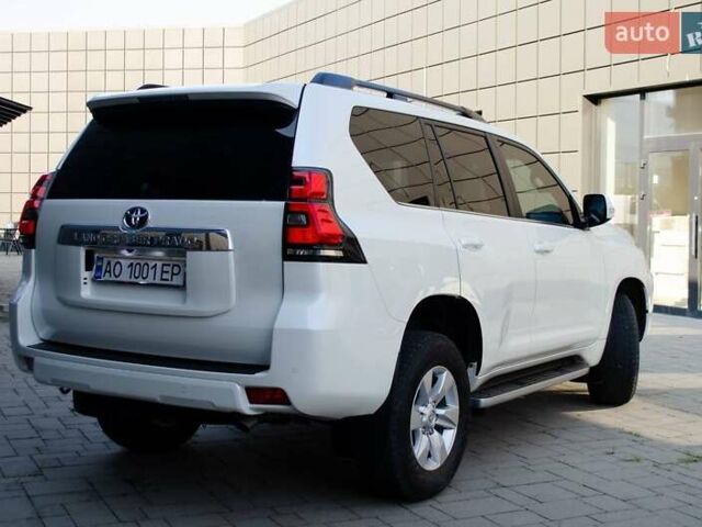 Белый Тойота Ленд Крузер Прадо, объемом двигателя 3.96 л и пробегом 42 тыс. км за 46500 $, фото 9 на Automoto.ua