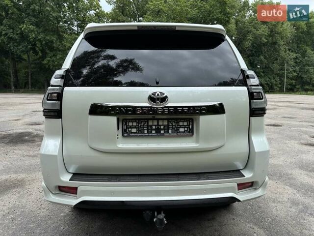 Тойота Ленд Крузер Прадо 2021 в Сумах на Automoto.ua Белый Тойота Ленд Крузер Прадо, объемом двигателя 3.96 л и пробегом 45 тыс. км за 53499 $, фото 7 на Automoto.ua