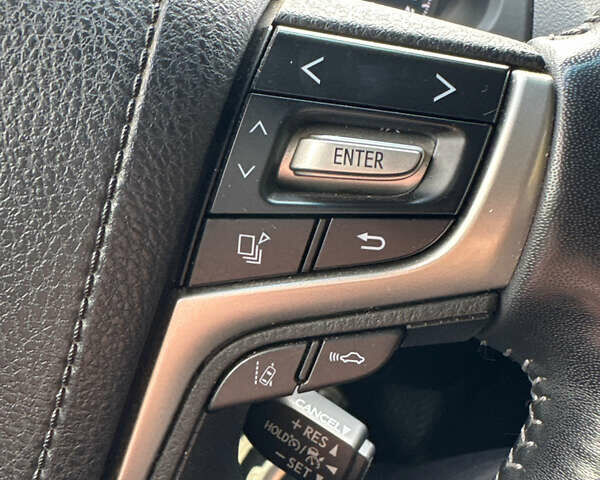 Белый Тойота Ленд Крузер Прадо, объемом двигателя 3.96 л и пробегом 80 тыс. км за 47500 $, фото 14 на Automoto.ua