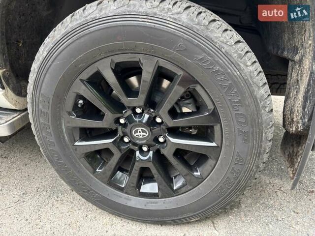 Тойота Ленд Крузер Прадо 2021 в Сумах на Automoto.ua Белый Тойота Ленд Крузер Прадо, объемом двигателя 3.96 л и пробегом 45 тыс. км за 53499 $, фото 21 на Automoto.ua