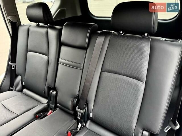 Белый Тойота Ленд Крузер Прадо, объемом двигателя 3.96 л и пробегом 43 тыс. км за 56500 $, фото 32 на Automoto.ua