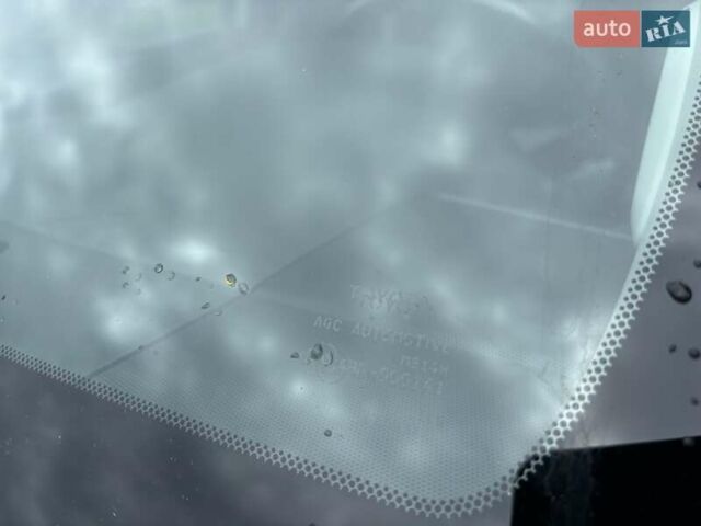 Тойота Ленд Крузер Прадо 2021 в Сумах на Automoto.ua Белый Тойота Ленд Крузер Прадо, объемом двигателя 3.96 л и пробегом 45 тыс. км за 53499 $, фото 17 на Automoto.ua