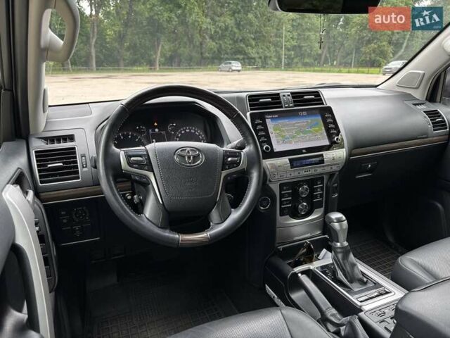 Тойота Ленд Крузер Прадо 2021 в Сумах на Automoto.ua Белый Тойота Ленд Крузер Прадо, объемом двигателя 3.96 л и пробегом 45 тыс. км за 53499 $, фото 40 на Automoto.ua
