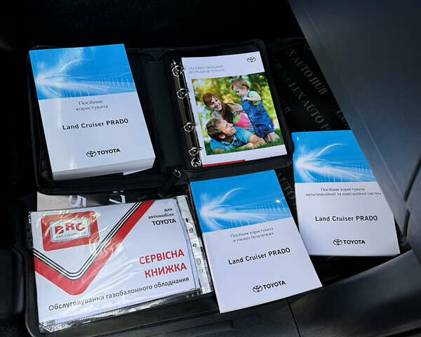 Белый Тойота Ленд Крузер Прадо, объемом двигателя 4 л и пробегом 22 тыс. км за 54999 $, фото 106 на Automoto.ua