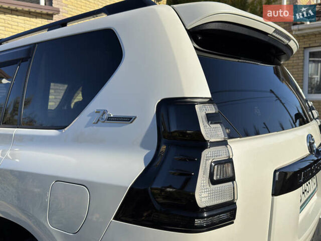 Белый Тойота Ленд Крузер Прадо, объемом двигателя 3.96 л и пробегом 80 тыс. км за 47500 $, фото 24 на Automoto.ua