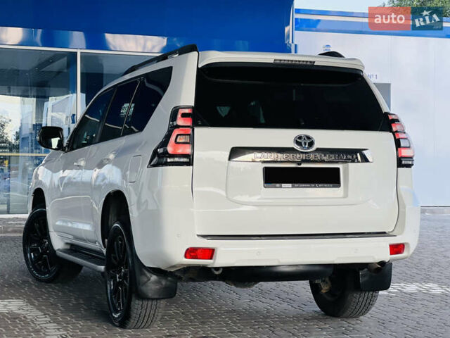 Белый Тойота Ленд Крузер Прадо, объемом двигателя 3.96 л и пробегом 73 тыс. км за 44500 $, фото 10 на Automoto.ua