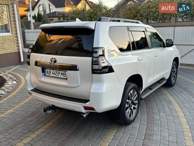 Белый Тойота Ленд Крузер Прадо, объемом двигателя 3.96 л и пробегом 80 тыс. км за 47500 $, фото 2 на Automoto.ua
