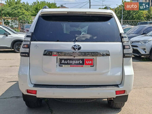 Белый Тойота Ленд Крузер Прадо, объемом двигателя 4 л и пробегом 46 тыс. км за 42990 $, фото 9 на Automoto.ua