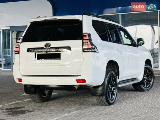 Белый Тойота Ленд Крузер Прадо, объемом двигателя 3.96 л и пробегом 73 тыс. км за 44500 $, фото 5 на Automoto.ua