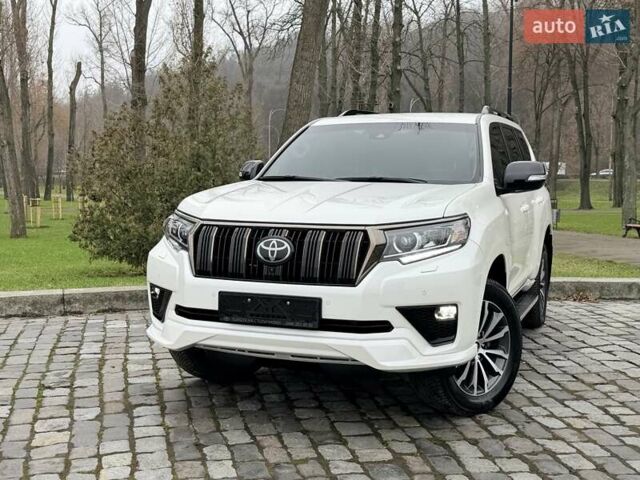 Білий Тойота Ленд Крузер Прадо, об'ємом двигуна 3.96 л та пробігом 39 тис. км за 56999 $, фото 2 на Automoto.ua