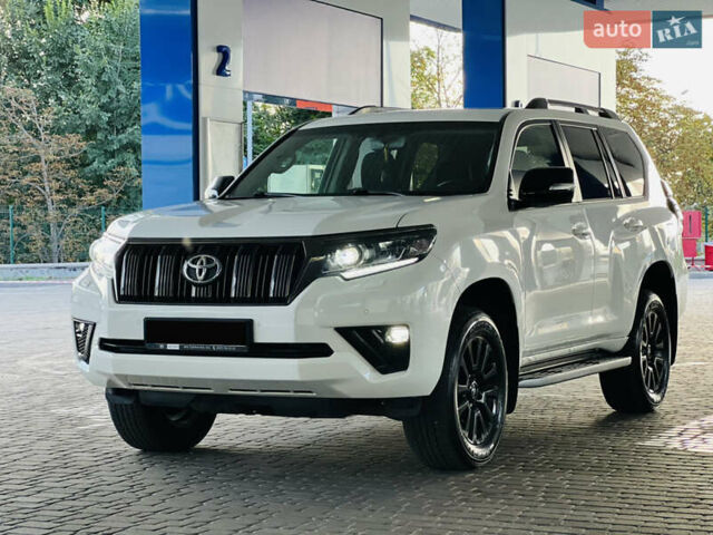 Белый Тойота Ленд Крузер Прадо, объемом двигателя 3.96 л и пробегом 73 тыс. км за 44500 $, фото 2 на Automoto.ua