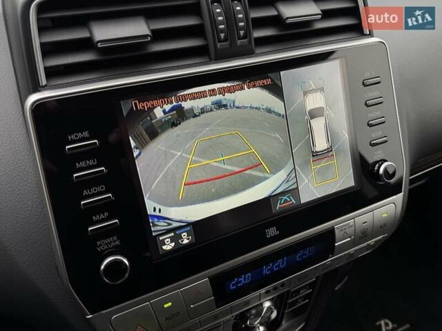 Белый Тойота Ленд Крузер Прадо, объемом двигателя 3.96 л и пробегом 43 тыс. км за 56500 $, фото 56 на Automoto.ua