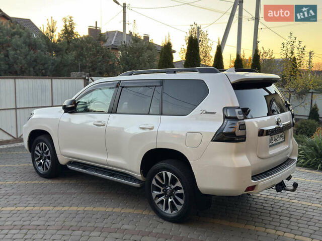 Белый Тойота Ленд Крузер Прадо, объемом двигателя 3.96 л и пробегом 80 тыс. км за 47500 $, фото 7 на Automoto.ua