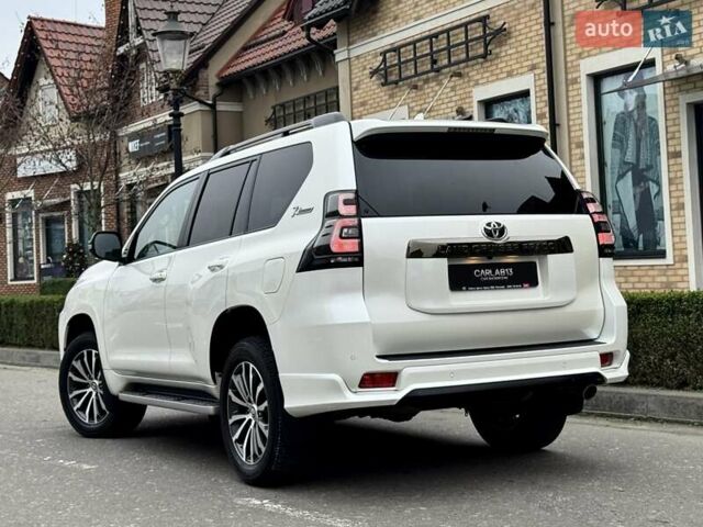 Белый Тойота Ленд Крузер Прадо, объемом двигателя 3.96 л и пробегом 43 тыс. км за 56500 $, фото 12 на Automoto.ua