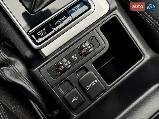 Белый Тойота Ленд Крузер Прадо, объемом двигателя 3.96 л и пробегом 43 тыс. км за 56500 $, фото 45 на Automoto.ua